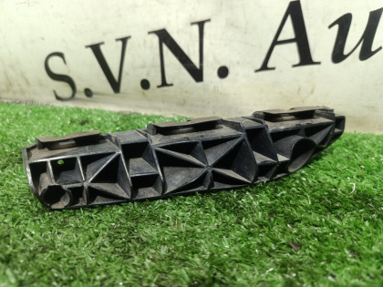 Кронштейн переднего бампера левый GSE20