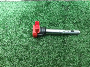 Катушка зажигания AUDI A8 OEM 06E905115E 4E 2006