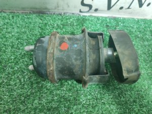 Подушка ДВС TOYOTA CROWN MAJESTA