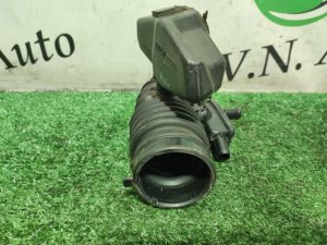 Патрубок воздушного фильтра (левый) NISSAN SKYLINE OEM 2112007030 PV36 2007