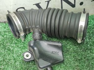 Патрубок воздушного фильтра (правый) NISSAN SKYLINE OEM 2112007030 PV36 2007