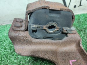 Подушка ДВС (левая) LINCOLN NAVIGATOR UN173 2001