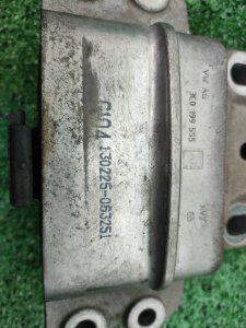 Подушка ДВС VOLKSWAGEN PASSAT 2013