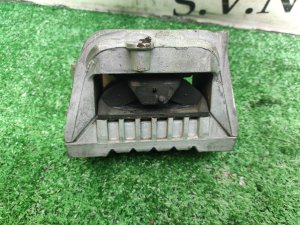 Подушка ДВС VOLKSWAGEN PASSAT