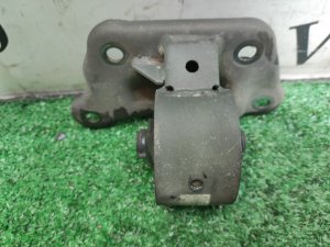 Подушка АКПП MITSUBISHI AIRTREK CU2W 2004