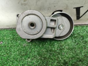 Натяжитель ремня MITSUBISHI AIRTREK CU2W 2004