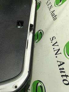 Дверь багажника Color - 070 TOYOTA WISH ZNE10 2003-2005