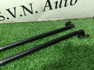 Амортизатор двери багажника (пара) TOYOTA RACTIS