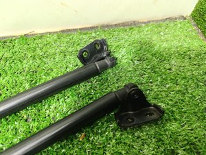 Амортизатор двери багажника (пара) TOYOTA RACTIS SCP100 2006