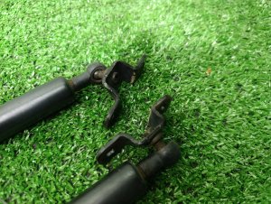 Амортизатор багажника (пара) HONDA ODYSSEY RA8 2001-2003