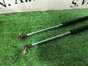 Амортизатор двери багажника (пара) NISSAN WINGROAD Y12 2005-2018