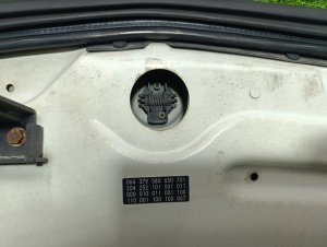 Капот MERCEDES-BENZ 204.252 УНИВЕСАЛ 2008