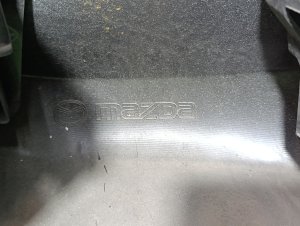 Бампер передний MAZDA PREMACY OEM C51350031 CWEFW 2011