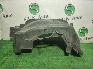 Подкрылок передний правый HUMMER H3