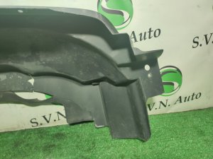 Подкрылок передний правый HUMMER H3 2007