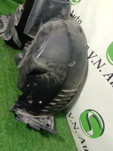 Подкрылок передний левый MERCEDES-BENZ 204.252 УНИВЕСАЛ 2008