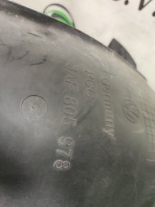 Подкрылок передний правый VOLKSWAGEN PASSAT OEM 3AF805978 2013