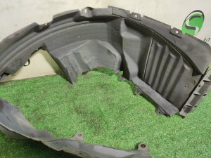 Подкрылок передний правый MITSUBISHI AIRTREK CU2W 2004