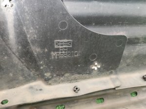 Подкрылок передний правый MITSUBISHI AIRTREK CU2W 2004