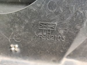 Подкрылок передний левый MITSUBISHI AIRTREK OEM MR982103 CU2W 2004