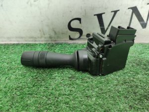 Переключатель подрулевой TOYOTA PRIUS