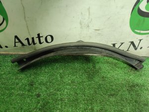 Уплотнитель двери задний правый HUMMER H3 2007