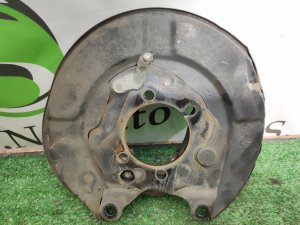 Щиток тормозного диска задний правый NISSAN X-TRAIL DNT31 2010