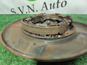 Щиток тормозного диска задний левый NISSAN X-TRAIL DNT31 2010