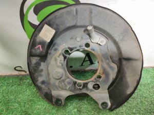 Щиток тормозного диска задний левый NISSAN X-TRAIL DNT31 2010