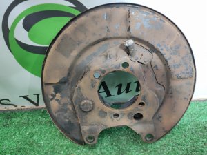 Щиток тормозного диска задний левый NISSAN X-TRAIL DNT31 2010