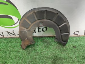 Щиток тормозного диска передний правый VOLKSWAGEN PASSAT