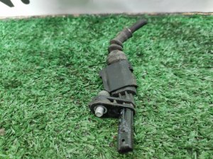 Датчик ABS передний левый VOLKSWAGEN PASSAT 2013