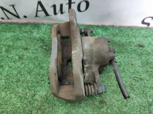 Суппорт передний правый MITSUBISHI AIRTREK CU2W 2004