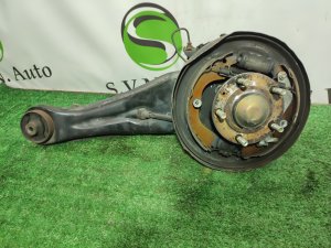 Ступица задняя левая 2WD MITSUBISHI AIRTREK CU2W 2004