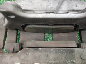 Суппорт передний левый AUDI A8 4E 2006