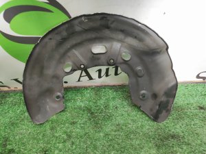 Щиток тормозного диска передний левый AUDI A8 4E 2006