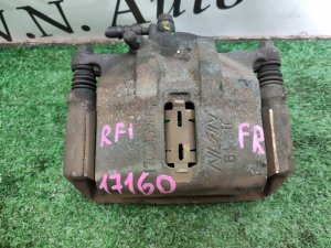 Суппорт передний правый HONDA STEPWGN