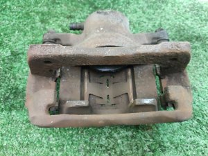 Суппорт передний левый HONDA STEPWGN RF1 1999