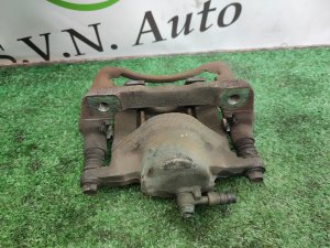 Суппорт передний левый HONDA STEPWGN RF1 1999