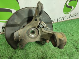 Ступица передняя левая HONDA STEPWGN RF1 1999