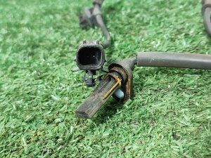 Датчик ABS передний правый SUZUKI ALTO LAPIN HE33S 2019