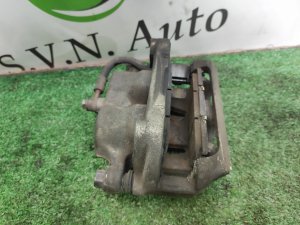 Суппорт передний правый NISSAN ELGRAND PNE52 2012