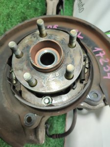 Ступица задняя левая SUBARU LEGACY BP5 2004