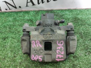 Суппорт задний правый SUBARU LEGACY