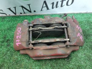 Суппорт передний правый HUMMER H3