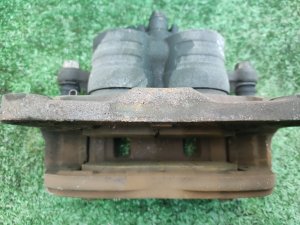 Суппорт передний правый под диск 294 мм SUBARU FORESTER SG5 2005