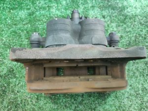 Суппорт передний левый под диск 294 мм SUBARU FORESTER SG5 2005