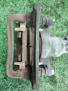 Суппорт задний правый SUBARU FORESTER SG5 2005