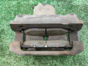 Суппорт передний правый LEXUS IS250 GSE20 2007