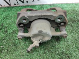 Суппорт передний левый LEXUS IS250 GSE20 2007